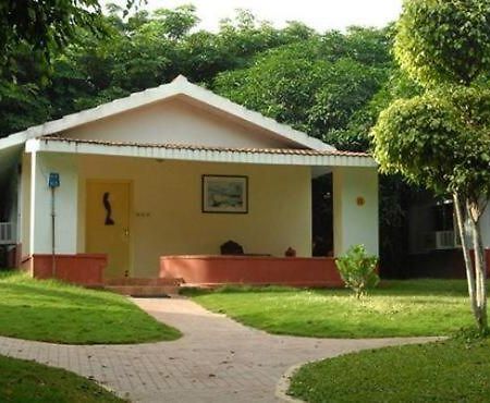 Pragati Resorts Kundakal 외부 사진